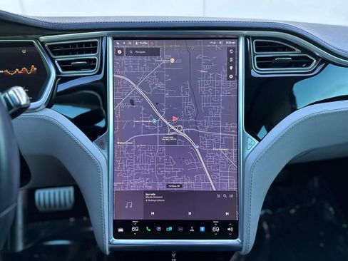 Used 2013 Tesla Model S image 20