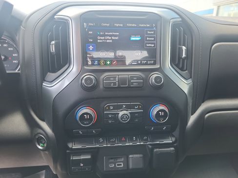 Certified 2022 Chevrolet Silverado 2500 LT w/ Convenience Package AWD/4WD image 7