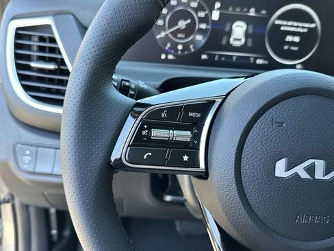 New 2026 Kia Seltos SX AWD/4WD image 18