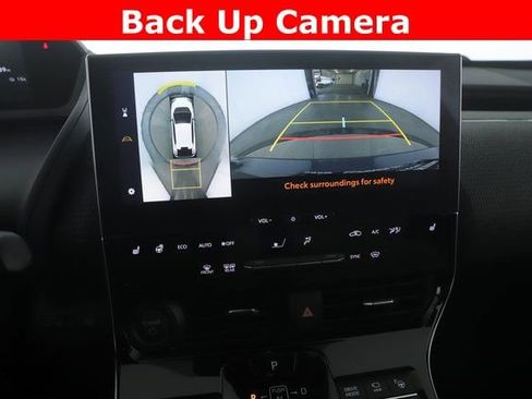 Used 2023 Subaru Solterra AWD image 5