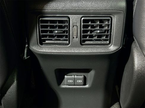 Used 2023 Toyota RAV4 XLE Premium image 22