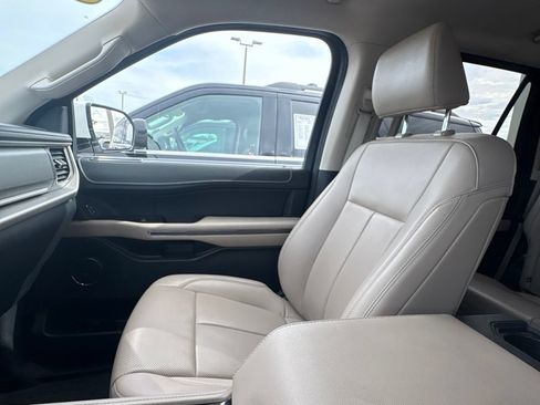 Used 2022 Ford Expedition Max XLT RWD image 44