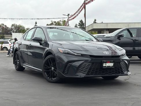 New 2026 Toyota Camry SE FWD image 2