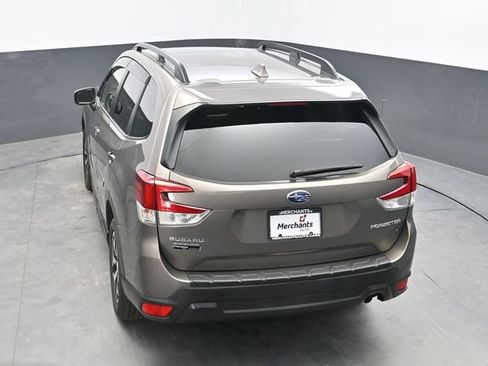 Used 2020 Subaru Forester Premium AWD/4WD image 30
