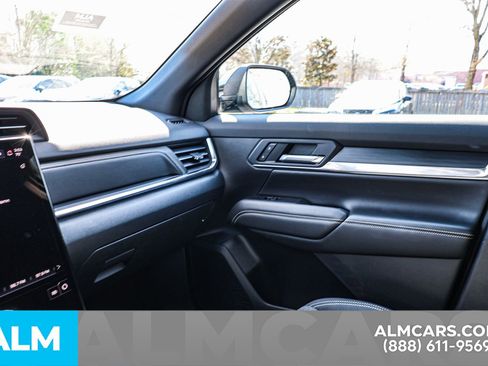 Used 2025 GMC Terrain Elevation image 36