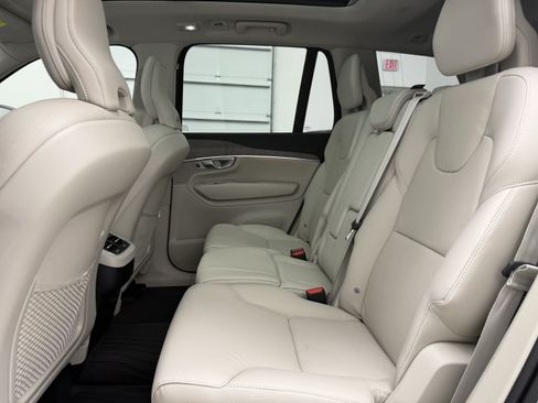 Certified 2023 Volvo XC90 B5 Plus w/ Protection Package Premier AWD/4WD image 25
