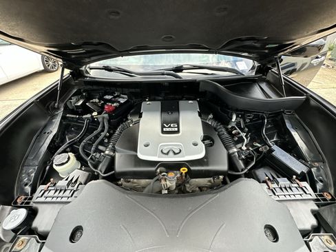Used 2017 INFINITI QX70 AWD w/ Premium Package image 36