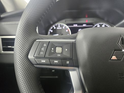 New 2026 Mitsubishi Outlander AWD image 15