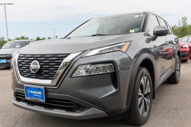 Used 2021 Nissan Rogue SV AWD/4WD image 2