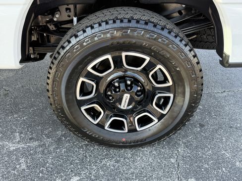 New 2026 Ford F250 Platinum AWD/4WD image 33