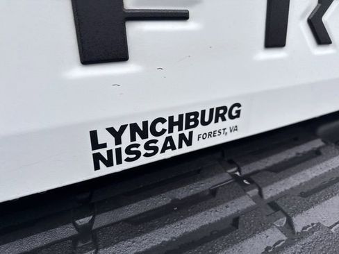 Used 2023 Nissan Frontier PRO-4X w/ Pro-4X Premium Package image 14