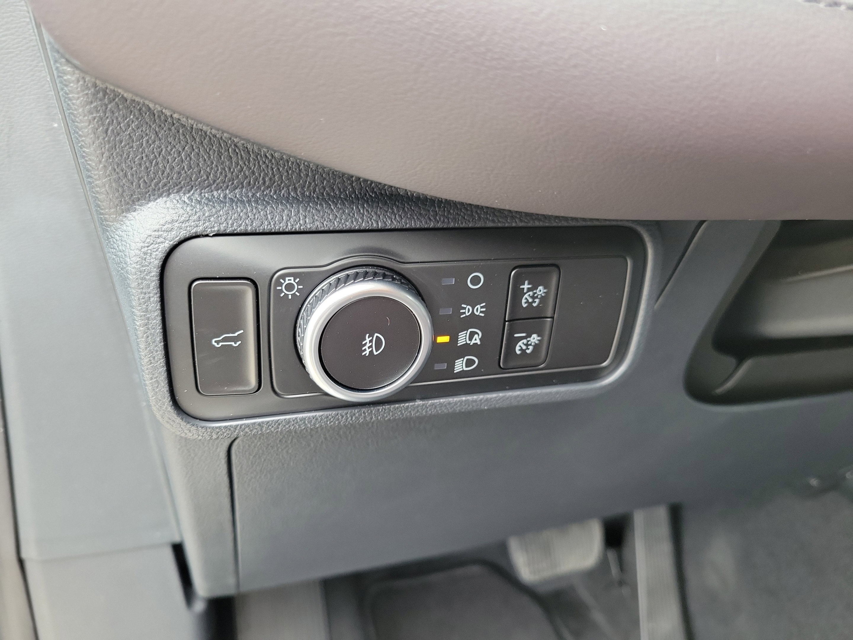 New 2026 Ford Explorer Platinum RWD image 24