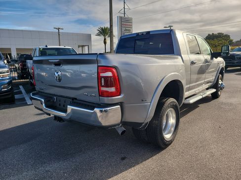 Used 2024 RAM 3500 Limited image 4