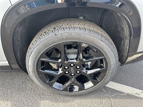 New 2026 Chevrolet Traverse RS w/ LPO, Floor Liner Package image 22