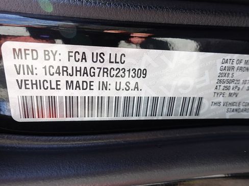Used 2024 Jeep Grand Cherokee Altitude AWD/4WD image 20