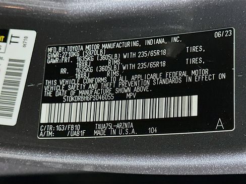 Used 2023 Toyota Highlander LE image 12