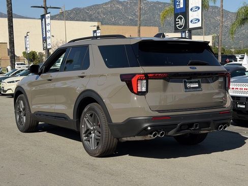 New 2026 Ford Explorer ST w/ Sun And Sound Package image 5