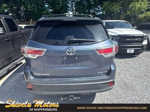 Used 2016 Toyota Highlander XLE AWD/4WD image 7
