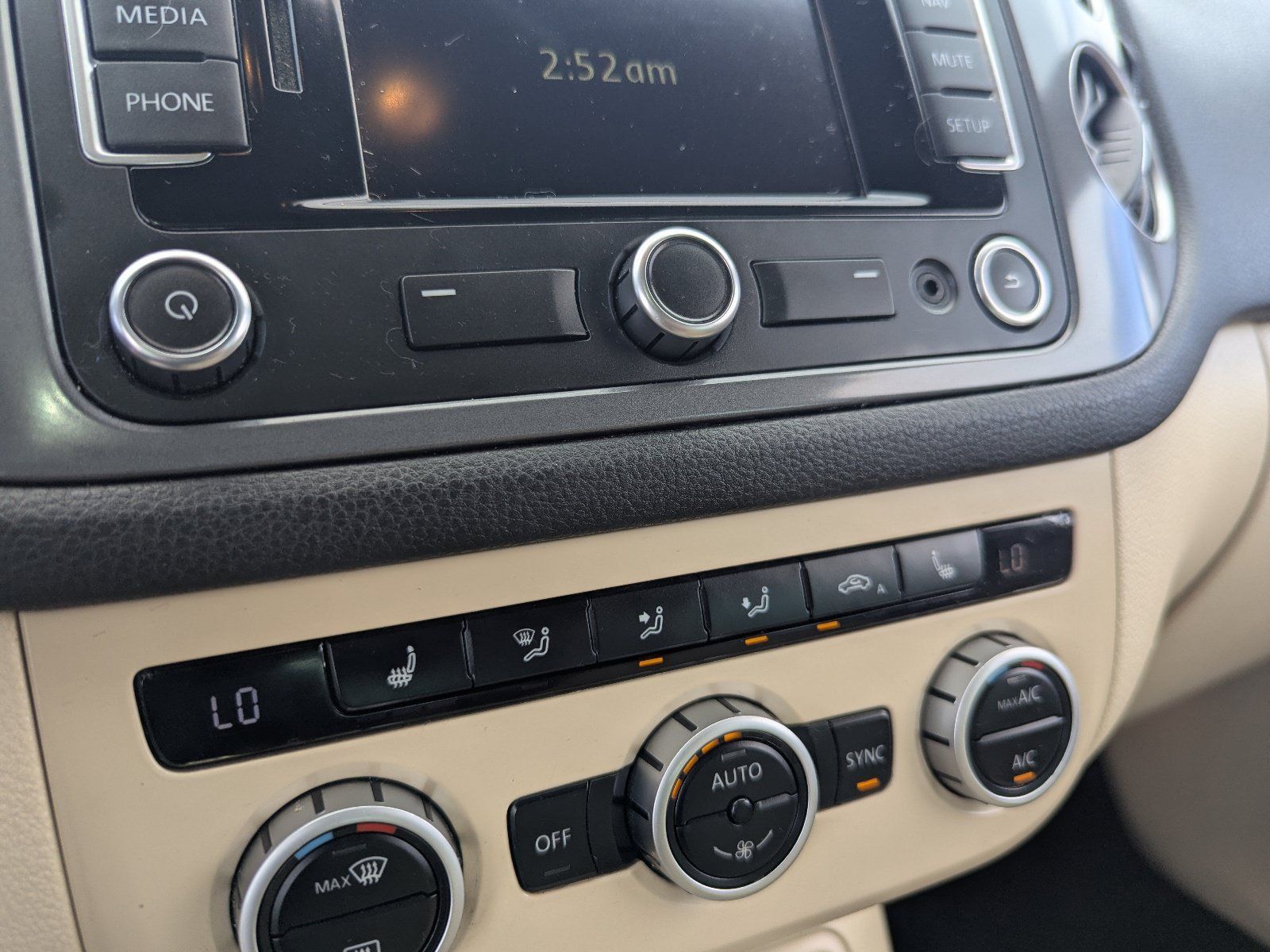 Used 2015 Volkswagen Tiguan R-Line AWD/4WD image 27