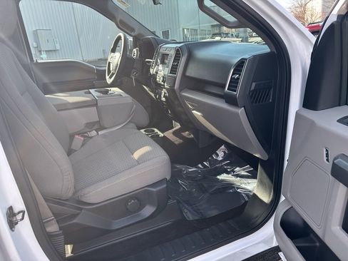 Used 2017 Ford F150 XLT image 14