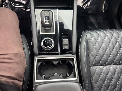 Used 2023 Mitsubishi Outlander SEL Black Edition image 15