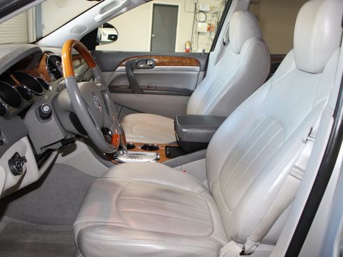 Used 2012 Buick Enclave Leather FWD image 19