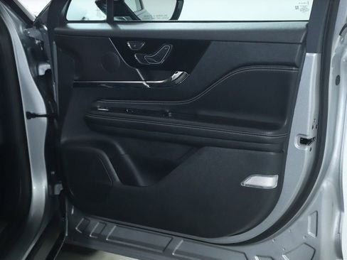 Certified 2024 Lincoln Corsair FWD w/ Equipment Group 101A image 32
