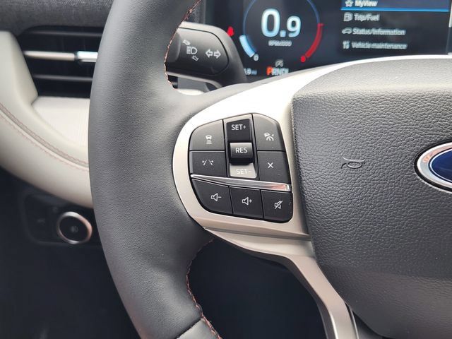 New 2026 Ford Explorer Active w/ Active Comfort Package RWD image 28
