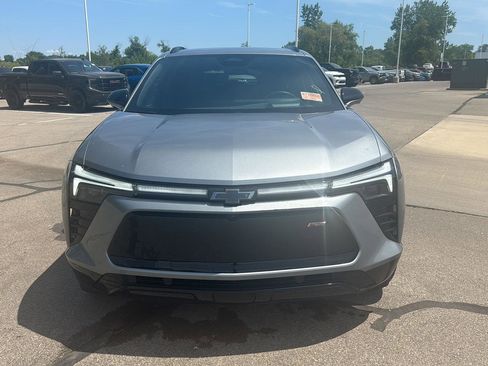 Used 2024 Chevrolet Blazer EV RS AWD/4WD image 9