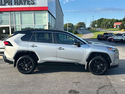 Used 2024 Toyota RAV4 XSE AWD/4WD image 2