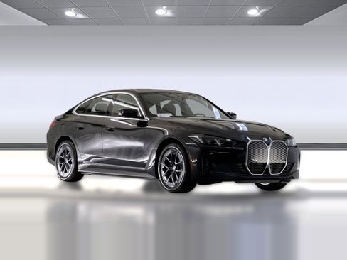 New 2026 BMW i4 eDrive40 w/ Parking Assistance Package image 7