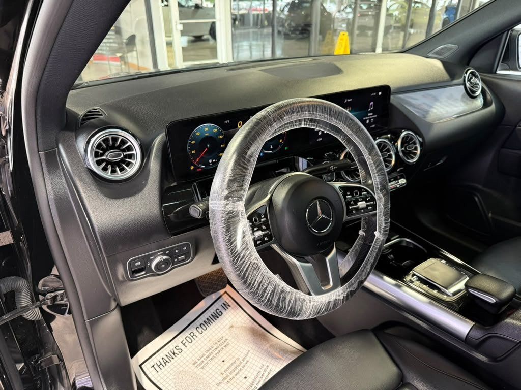 Used 2023 Mercedes-Benz GLA 250 4MATIC w/ Premium Package image 29