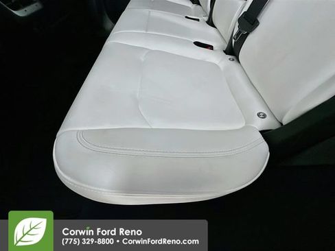 Used 2024 Tesla Model Y Long Range AWD/4WD image 24