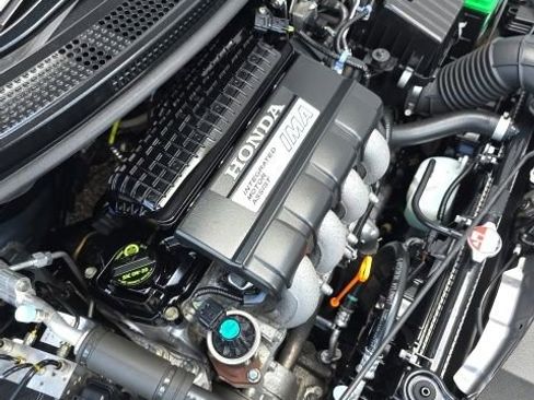 Used 2011 Honda CR-Z EX image 17