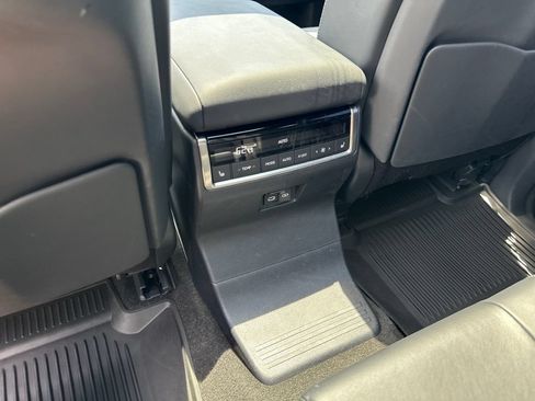 Used 2024 Lexus GX 550 w/ Accessory Package (2T) AWD/4WD image 33