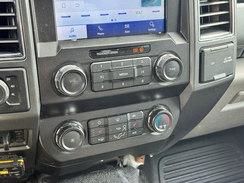 Used 2021 Ford F350 XLT w/ XLT Premium Package AWD/4WD image 6