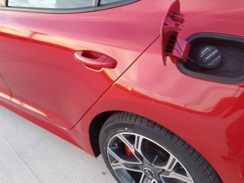 Used 2018 Kia Stinger GT2 image 21