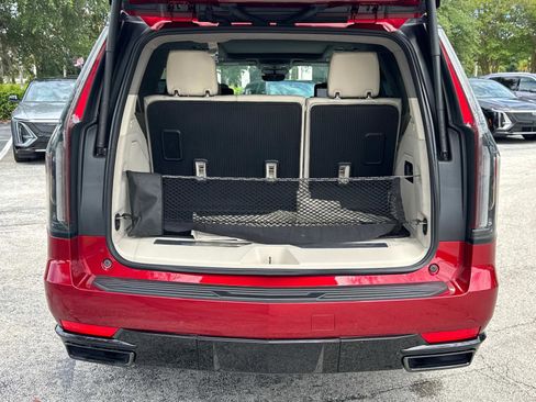 Certified 2024 Cadillac Escalade Sport Platinum image 11