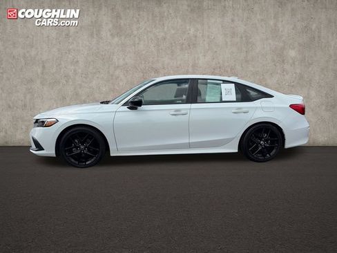 Used 2023 Honda Civic Sport image 4