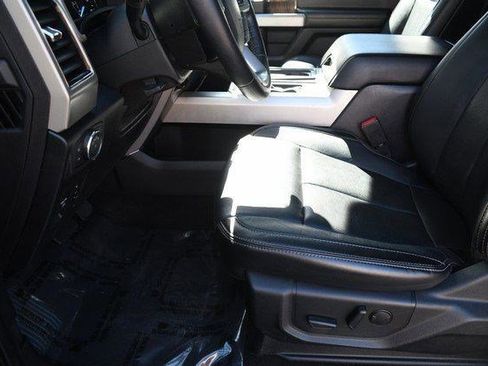 Used 2020 Ford F150 Lariat image 11