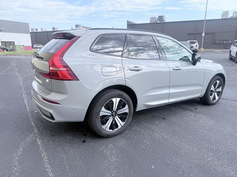 Used 2024 Volvo XC60 T8 Plus AWD/4WD image 5