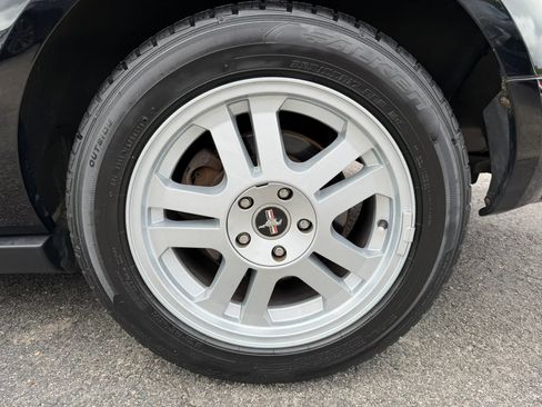 Used 2007 Ford Mustang Premium RWD image 29