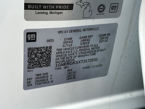 Used 2026 Chevrolet Traverse LT image 27