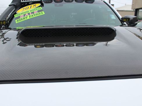 Used 2018 Toyota Tacoma TRD Pro AWD/4WD image 12