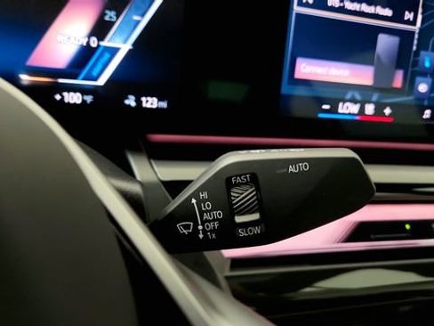 Used 2025 BMW i5 eDrive40i RWD image 62