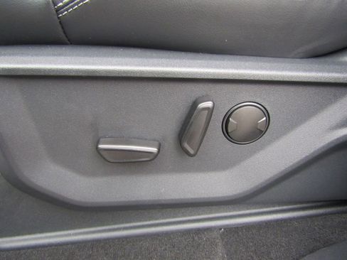 Used 2025 Ford Expedition Platinum AWD/4WD image 28