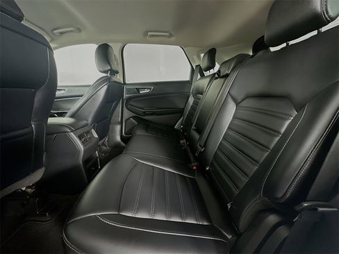 Used 2023 Ford Edge SEL image 25