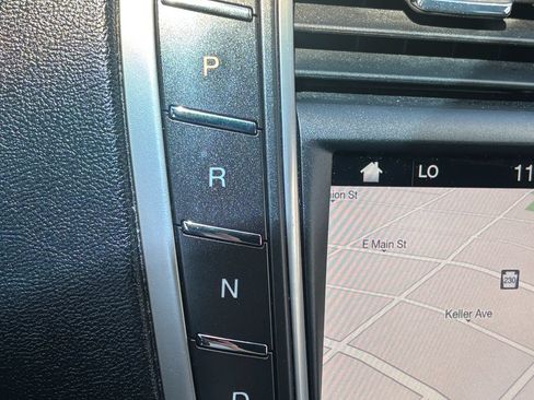 Used 2018 Lincoln MKX Select w/ Select Plus Package AWD/4WD image 23
