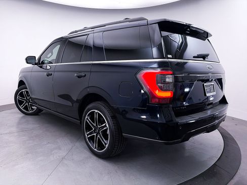 Used 2021 Ford Expedition Limited AWD/4WD image 2