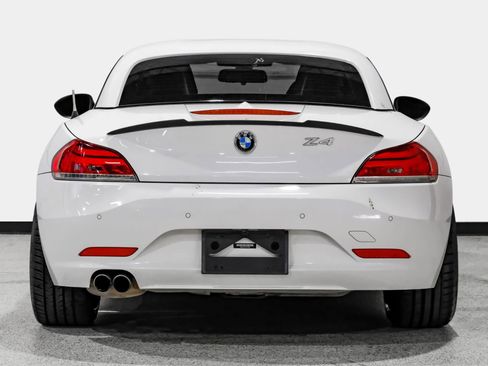 Used 2016 BMW Z4 sDrive28i w/ Technology Package RWD image 14